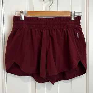 Lululemon Tracker Short 4”